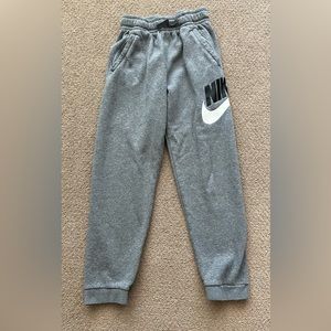 Nike Boy Sweat Joggers - size L